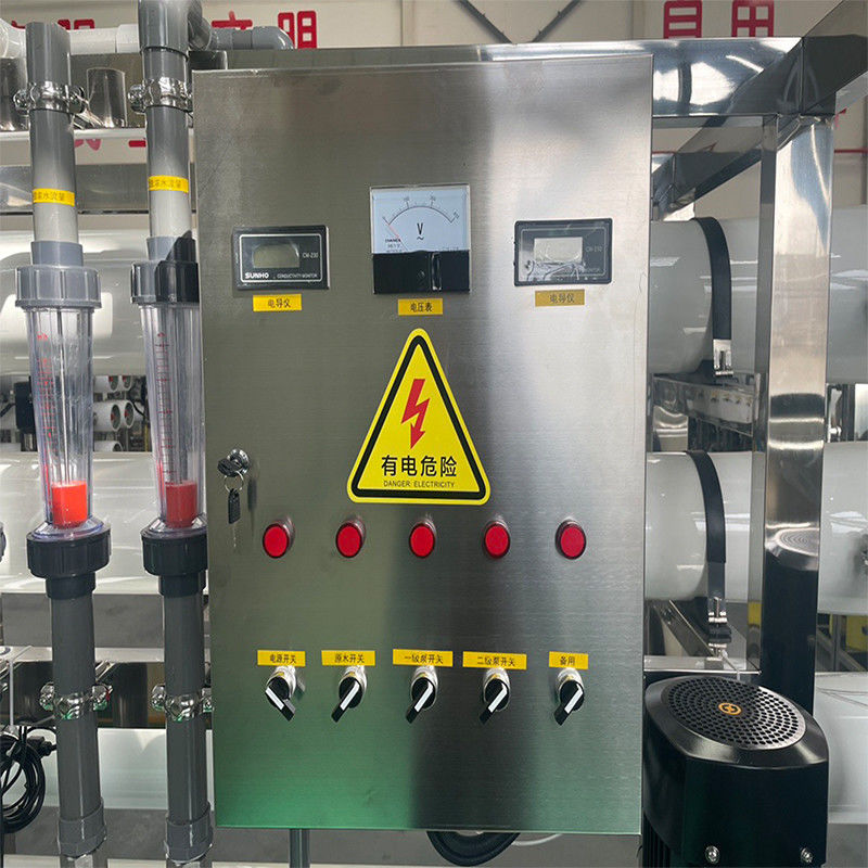 380V/1.5Kw Διπλή επεξεργασία Αντίστροφη Όσμωση Συστήματα καθαρισμού νερού για 10 τόνους νερού