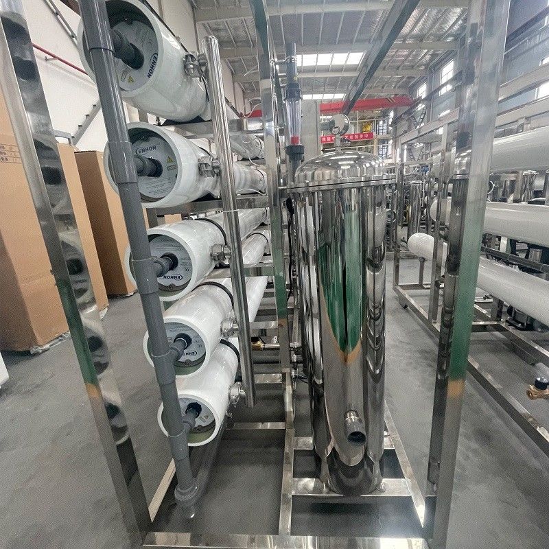 1500*600*1500mm 380V/1.5Kw RO εργοστάσιο νερού για 10000LPH λύση συστήματος αντίστροφης όσμωσης
